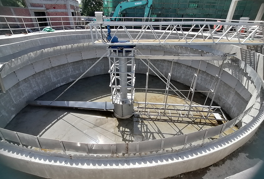 二沉池-單管吸泥機(jī)