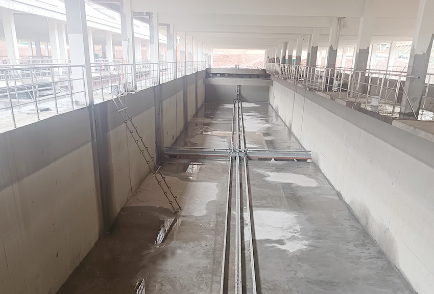 單軌刮泥機(jī)